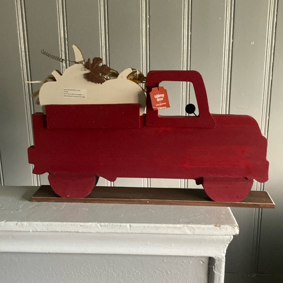 NWT Large- Hello Fall- Red Wooden Farmtruck with 3 Pumpkins Decoration w/ Base - Picture 8 of 17